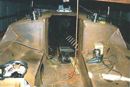 Companionway doors located 500mm forward of cockpit bulkhead.